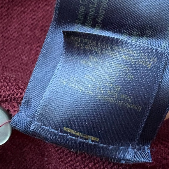 Brooks Brothers Extra Fine Merino Wool Cardigan Maroon Deep Red Medium NWOT - Picture 7 of 8